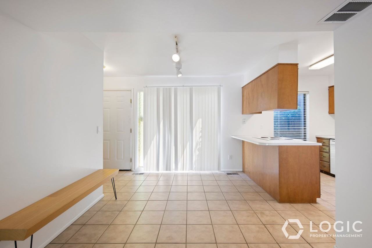1815 N Woodside Dr #B - Photo 5 of 25
