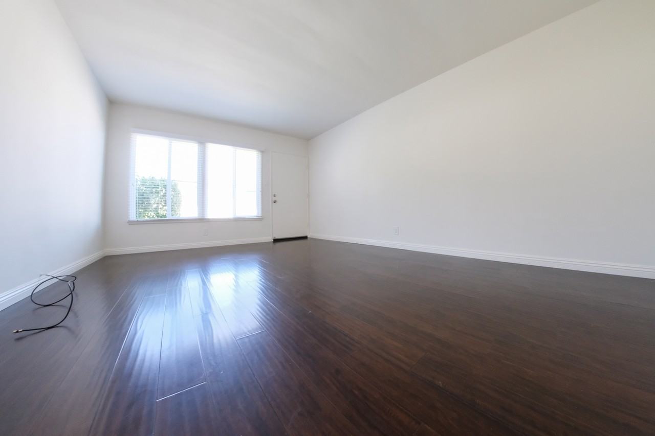 6921 South La Cienega Boulevard - Photo 4 of 16