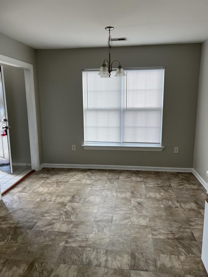 2110B Oak Bend Dr #1 - Photo 3 of 7