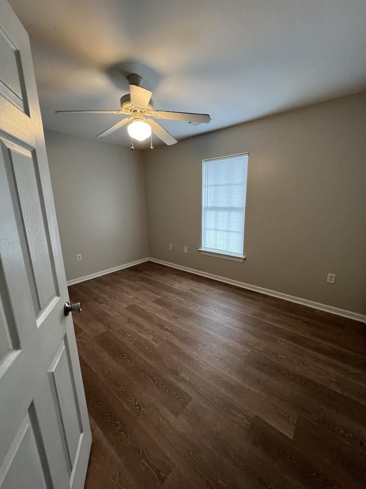 2110B Oak Bend Dr #1 - Photo 6 of 7