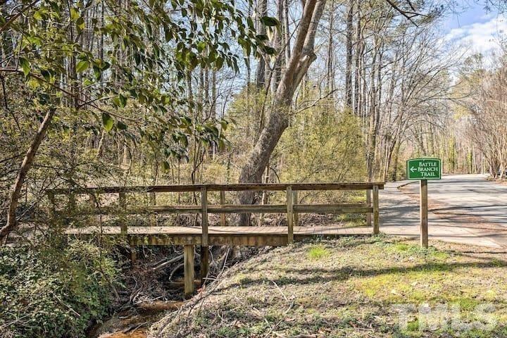 2 Shepherd Lane - Photo 7 of 11