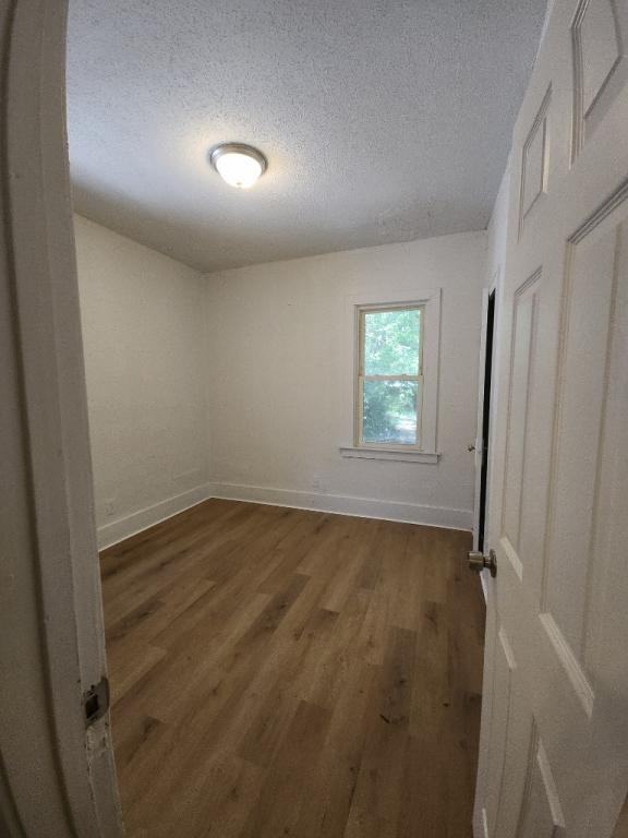 1361 Ellsworth St - Photo 7 of 9