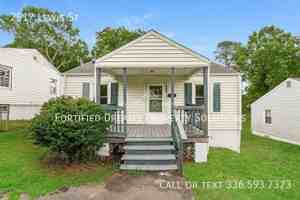 featured image of 2517 Lewis St