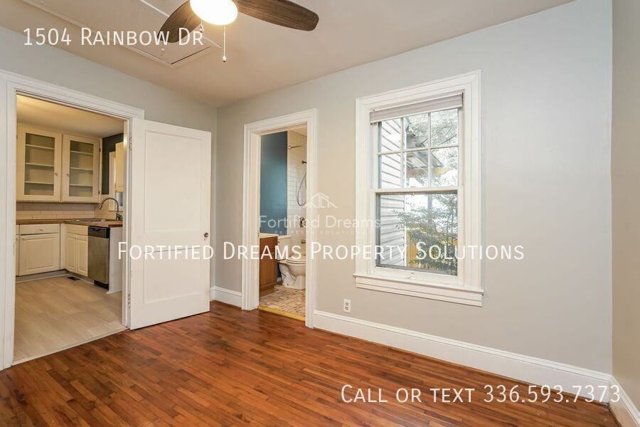 1504 Rainbow Dr - Photo 5 of 20