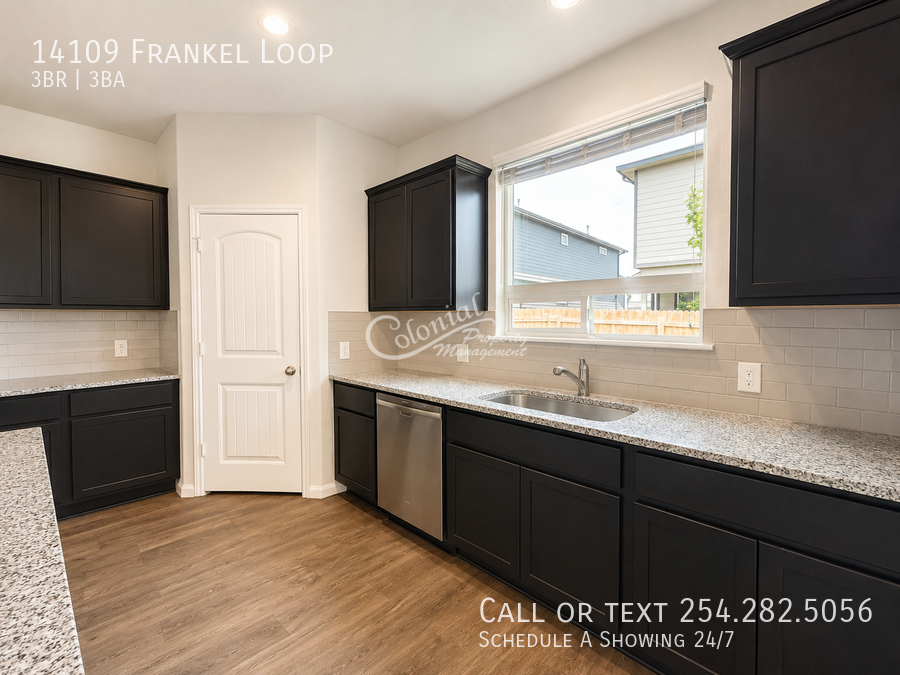 14109 Frankel Loop - Photo 4 of 19