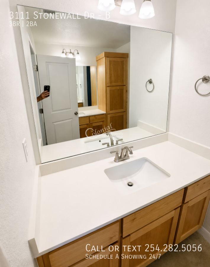3111 Stonewall Dr #B - Photo 4 of 14