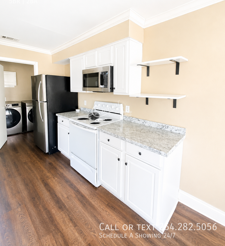 1406 Meadows Dr - Photo 6 of 14