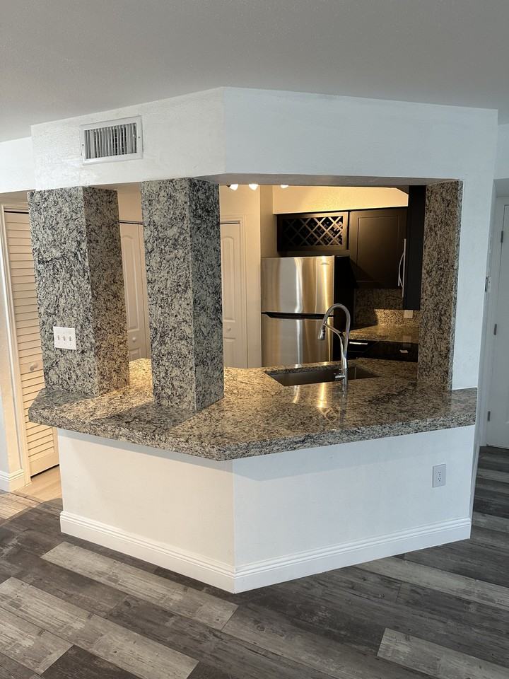 2341 Nw 33rd St #406 - Photo 4 of 38