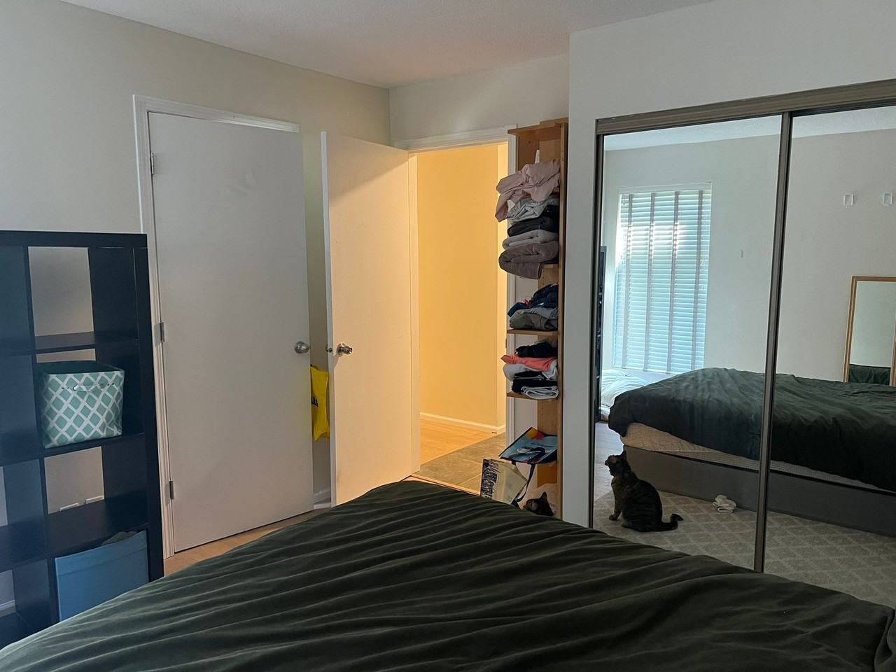 888 13th Ave W - Photo 5 of 28