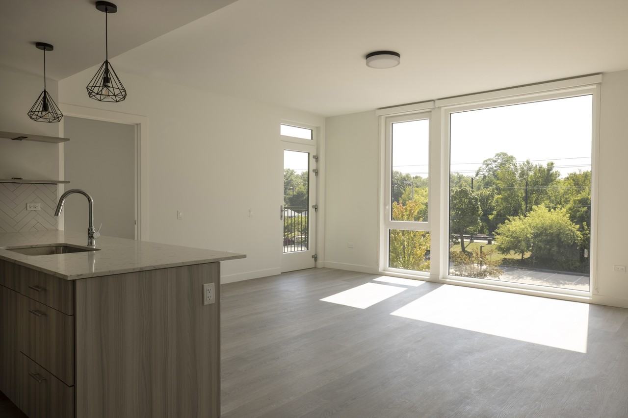 Brae House - Photo 2 of 9