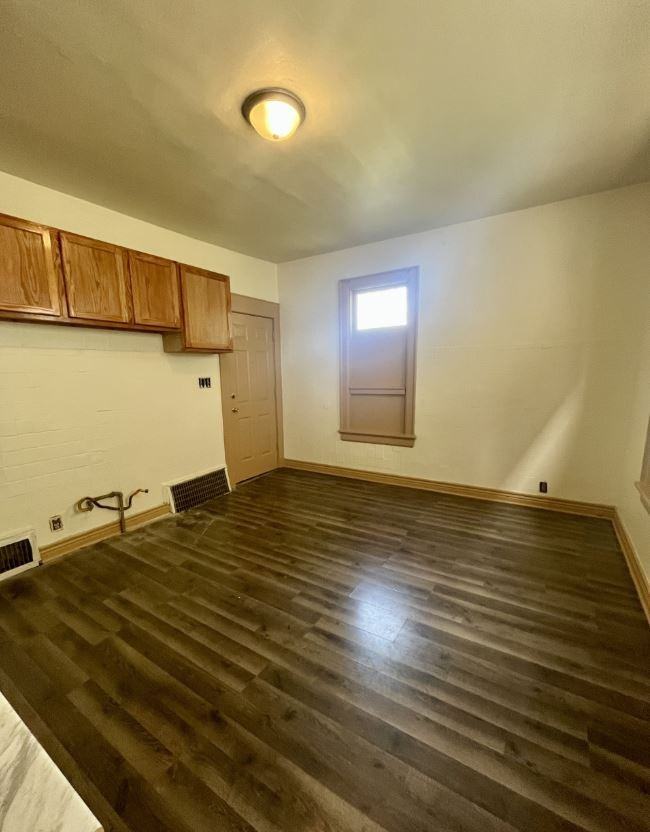 2818 North 33rd Street - Photo 4 of 6