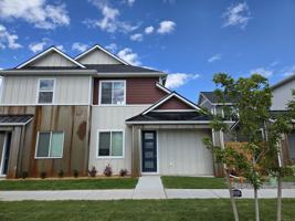 featured image of 4819 Harvest Pkwy #HOME