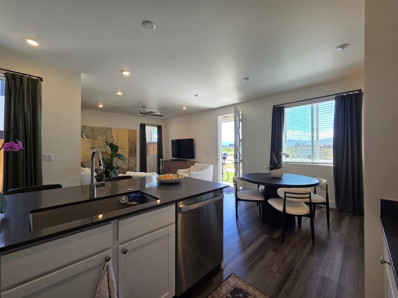 4819 Harvest Pkwy #HOME - Photo 7 of 50