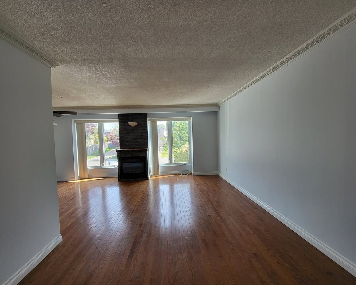 138 Kozlov St - Photo 2 of 17