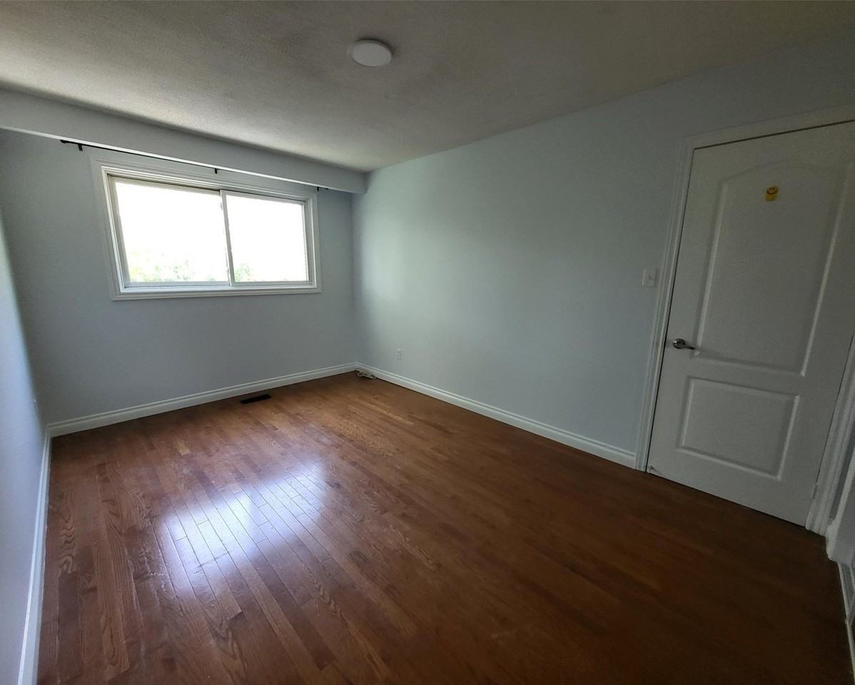138 Kozlov St - Photo 6 of 17