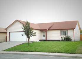 featured image of 2519 Acacia Ave