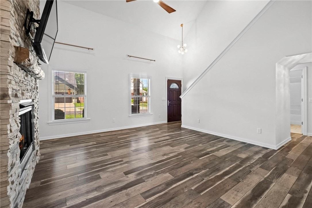 1514 Ne Young Ave - Photo 7 of 32