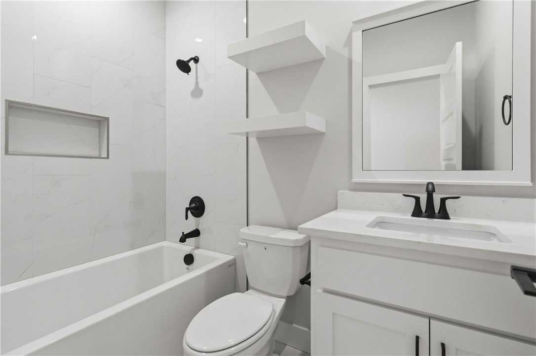 1830 Momi St - Photo 5 of 34