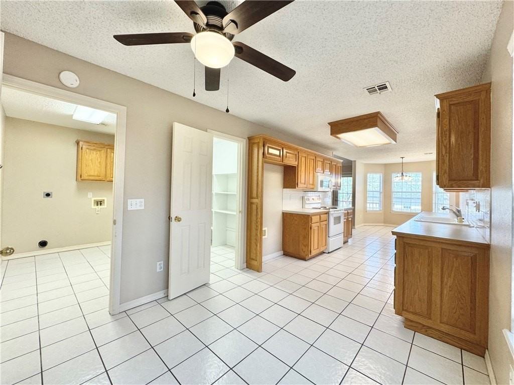3050 Birch Pl - Photo 6 of 16