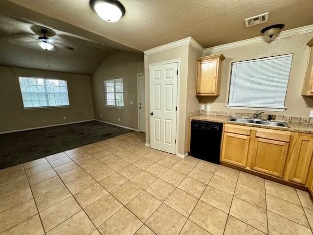 1355 N Oakland Ave #8 - Photo 5 of 11