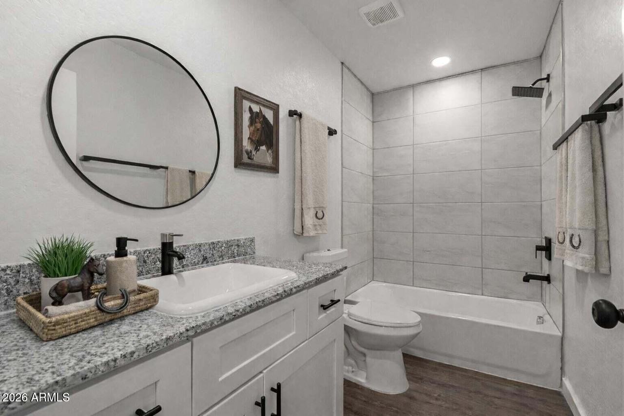 2117 W Mariposa St - Photo 7 of 12