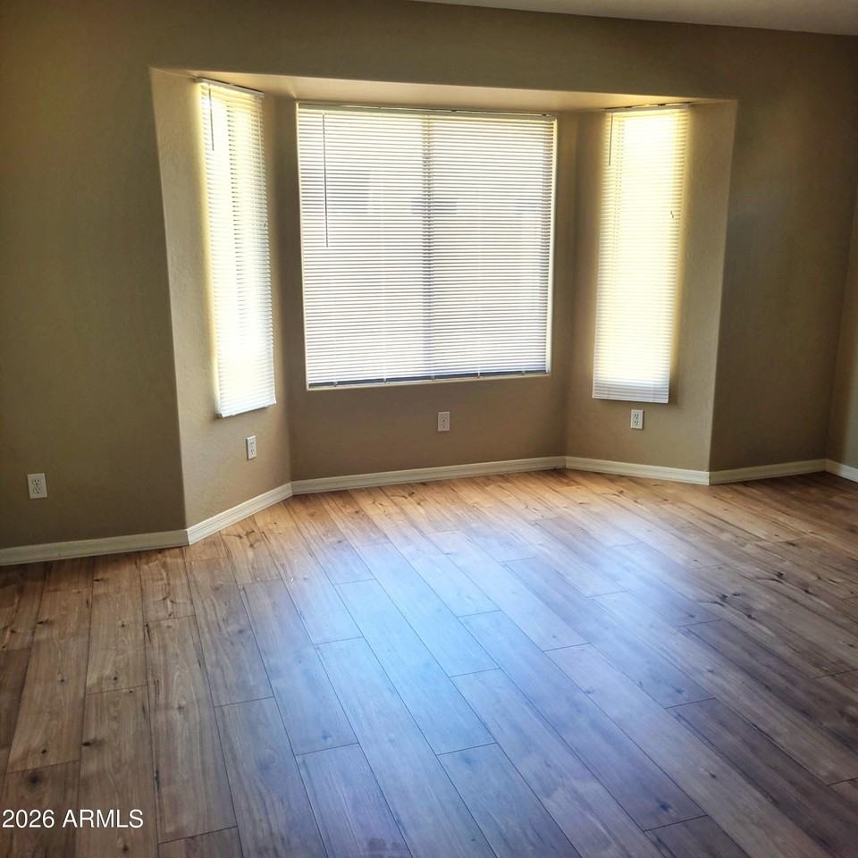 809 W Desert Valley Dr - Photo 7 of 20