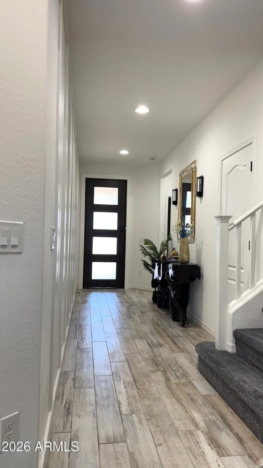 11520 S 53rd Ave - Photo 4 of 32