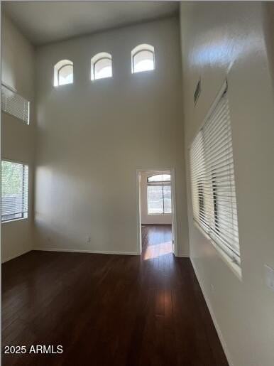 576 E Julian Dr - Photo 3 of 38