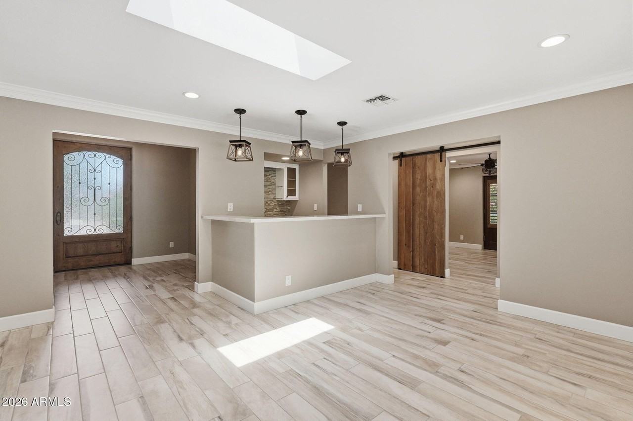 4227 N 62nd St - Photo 5 of 29