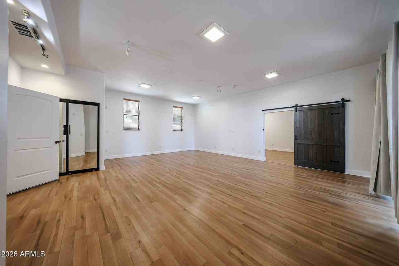 6228 E Pershing Ave - Photo 5 of 31