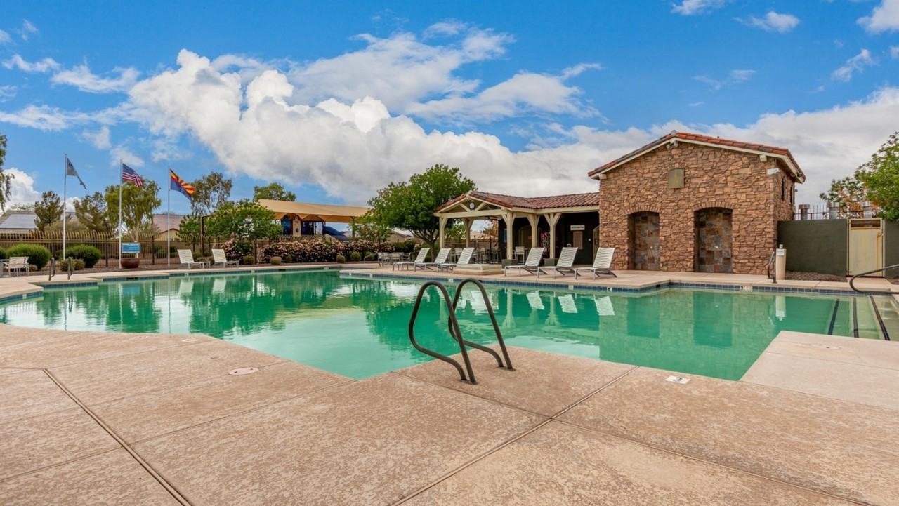 41342 W Capistrano Dr - Photo 3 of 45