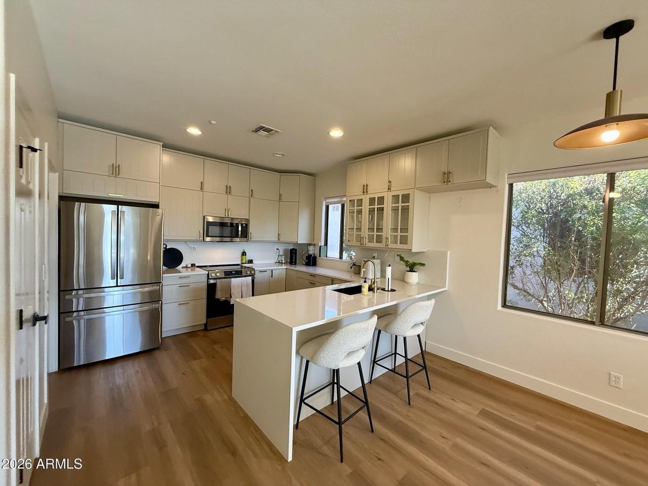 1839 W Owens Way - Photo 2 of 40