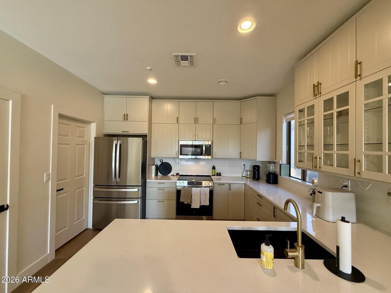 1839 W Owens Way - Photo 7 of 40