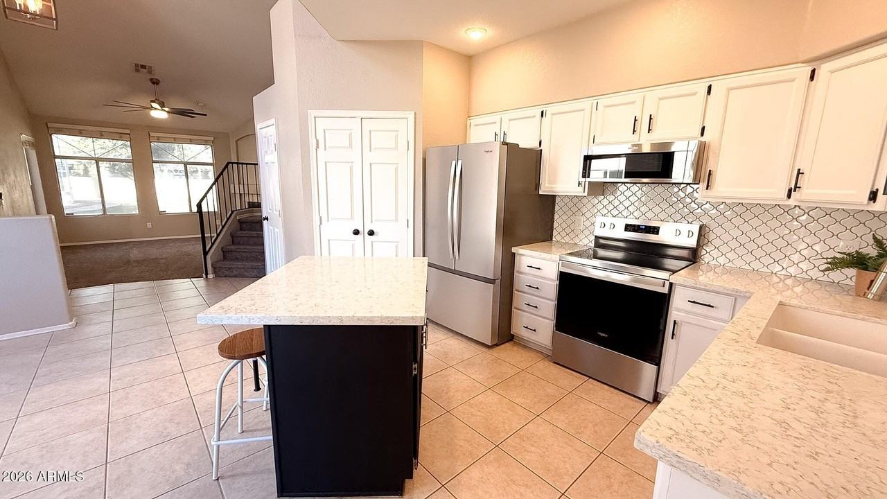 500 N Roosevelt Ave #46 - Photo 6 of 44