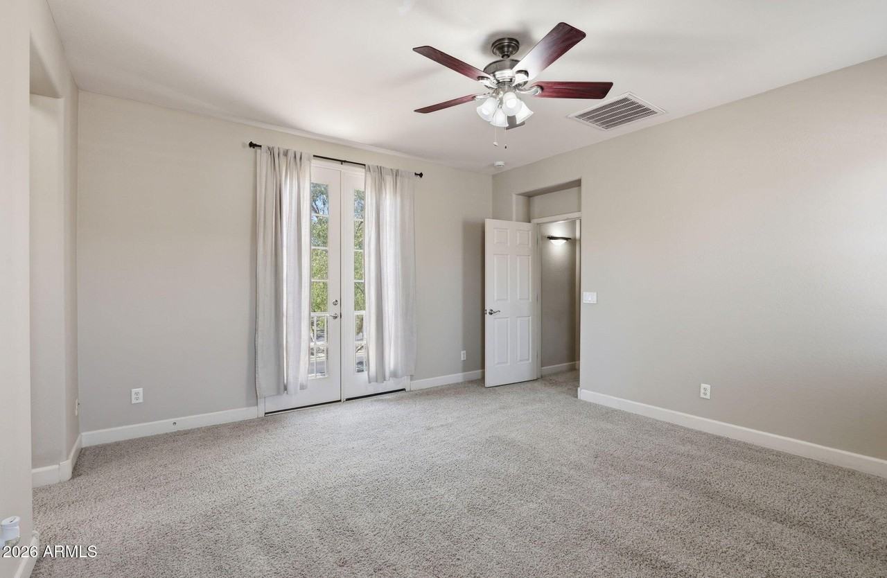 15372 W Dahlia Dr - Photo 5 of 40