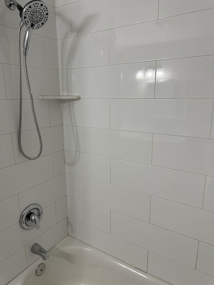 412 Elmwood Dr - Photo 4 of 9