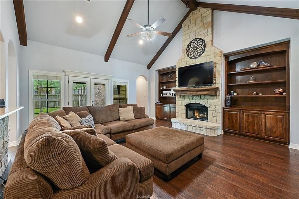 4234 Little Rock Ct - Photo 5 of 23