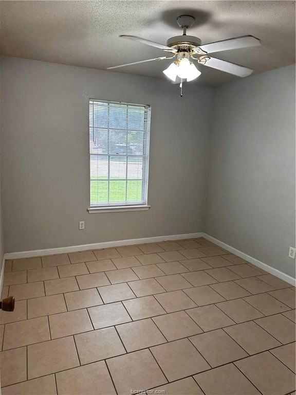 1608 Anderson St - Photo 4 of 8