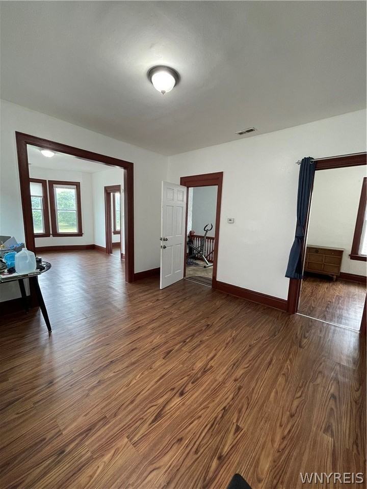 298 Winslow Ave #2 - Photo 5 of 20