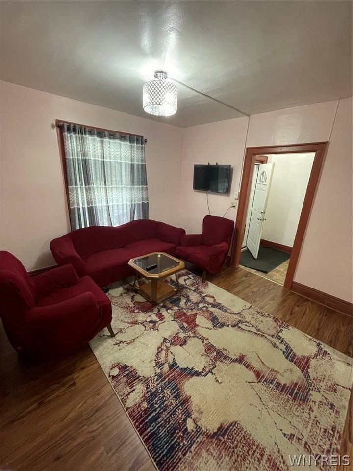 298 Winslow Ave #1 - Photo 5 of 16