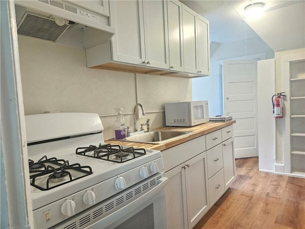 614 E State St - Photo 2 of 14