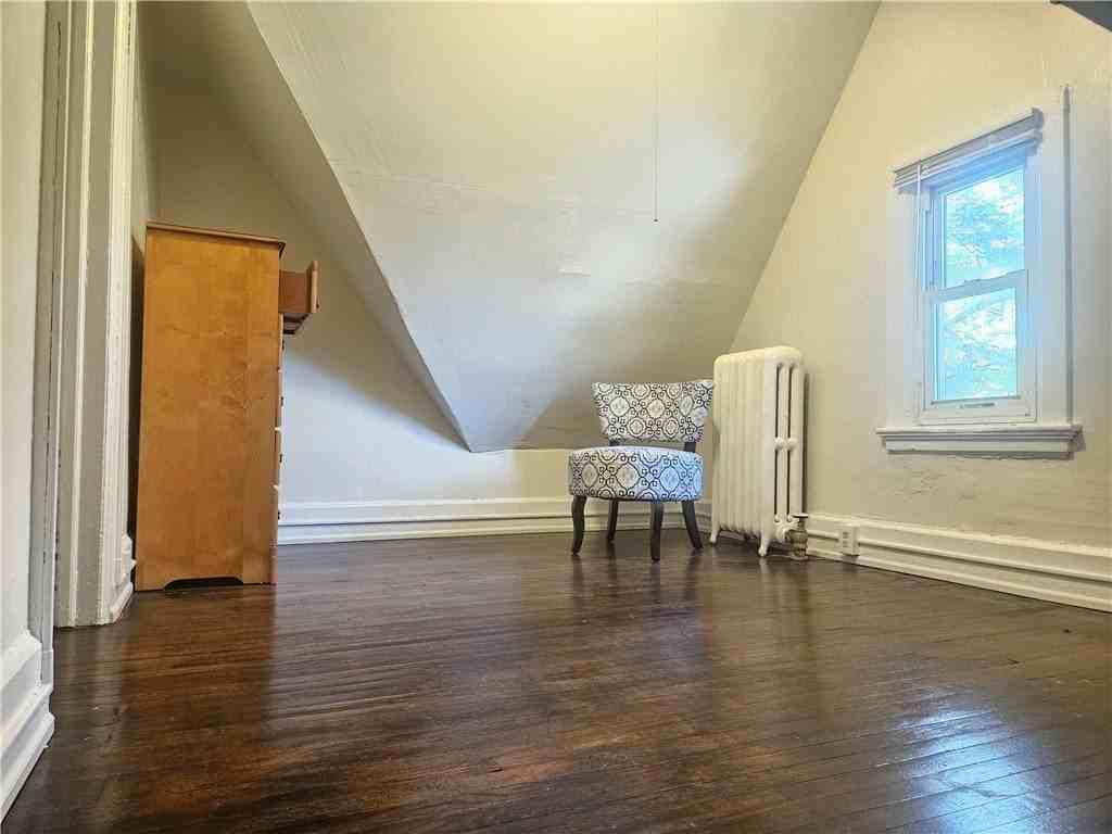 614 E State St - Photo 6 of 14