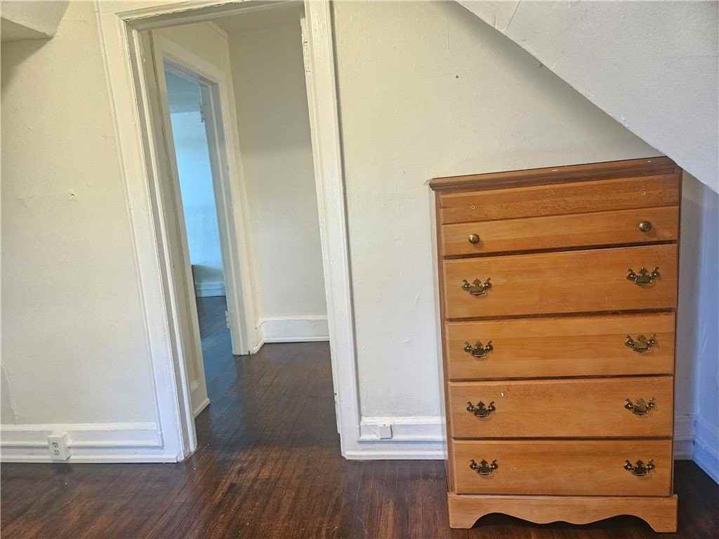 614 E State St - Photo 7 of 14
