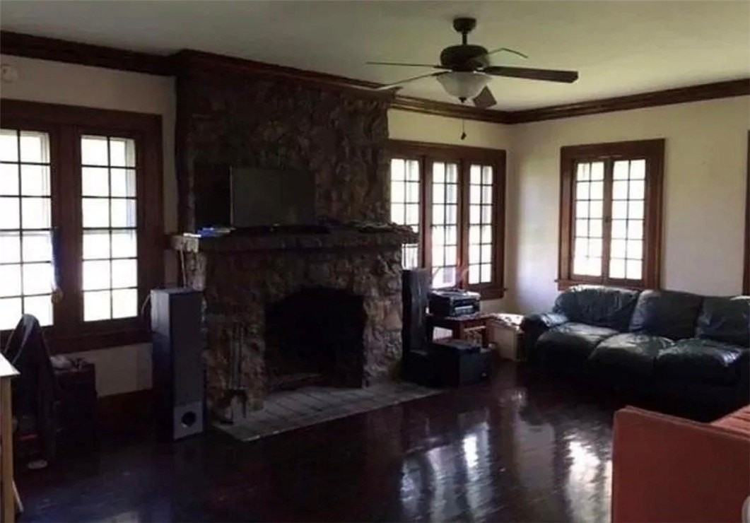 1819 Scottsville Rd - Photo 2 of 6