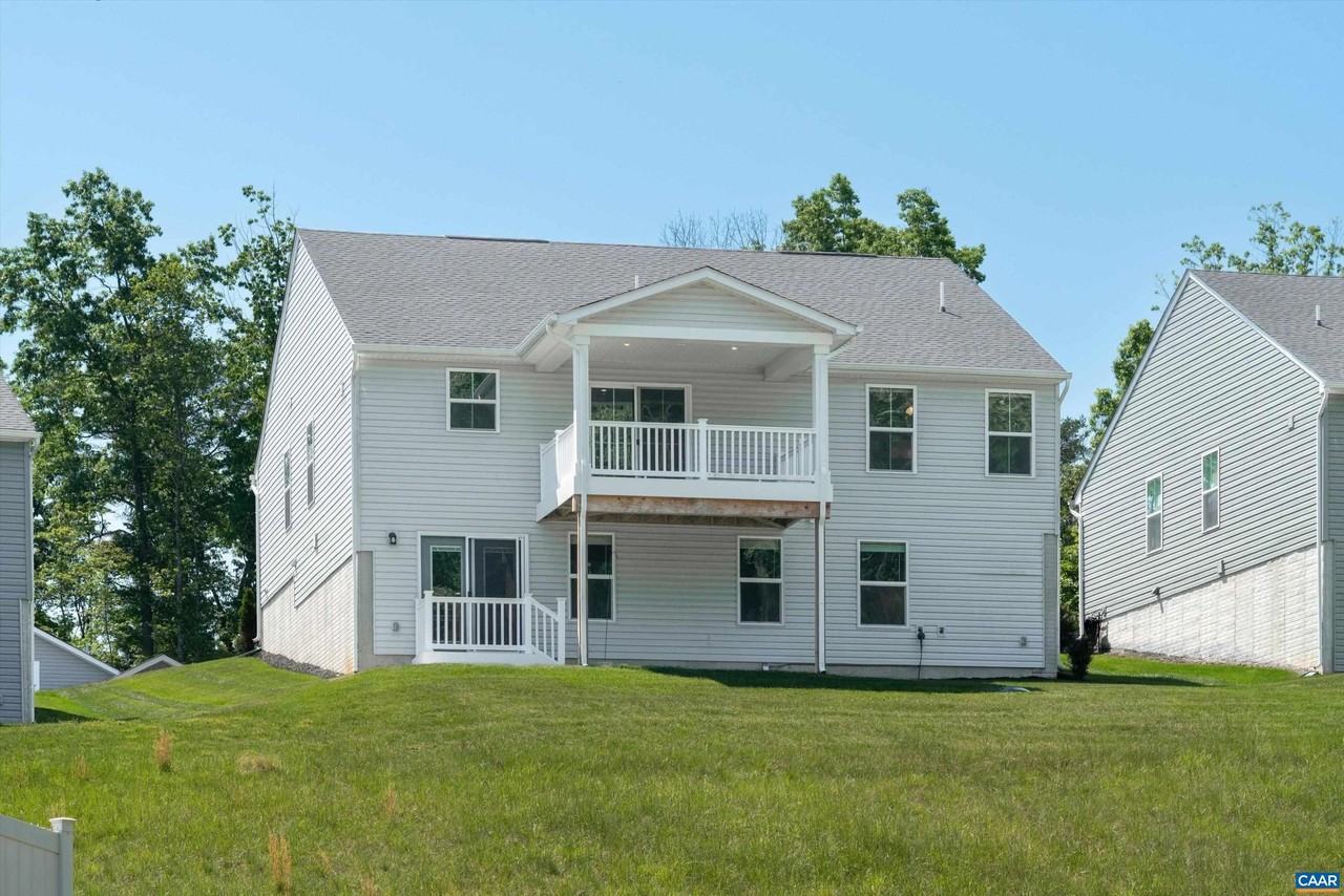 93 Archer Dr - Photo 3 of 50