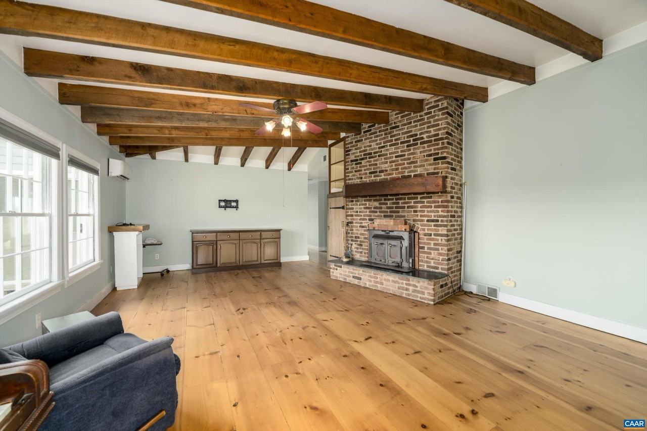 1829 Cabell Rd - Photo 5 of 16