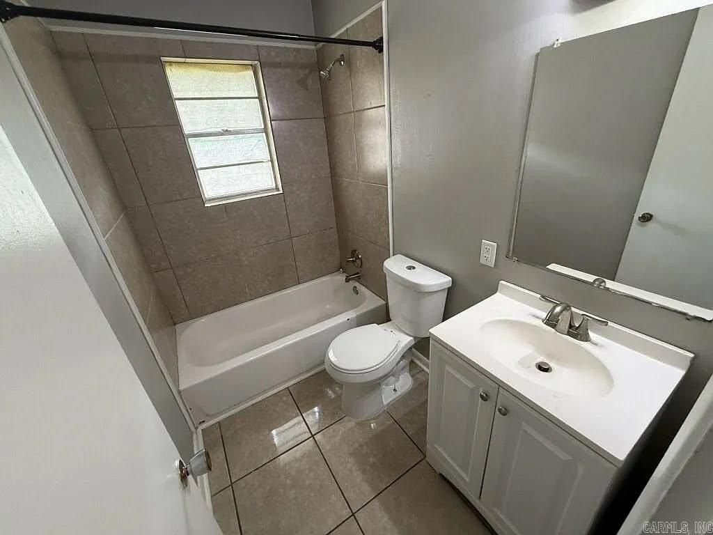 3608 Willow St - Photo 6 of 10