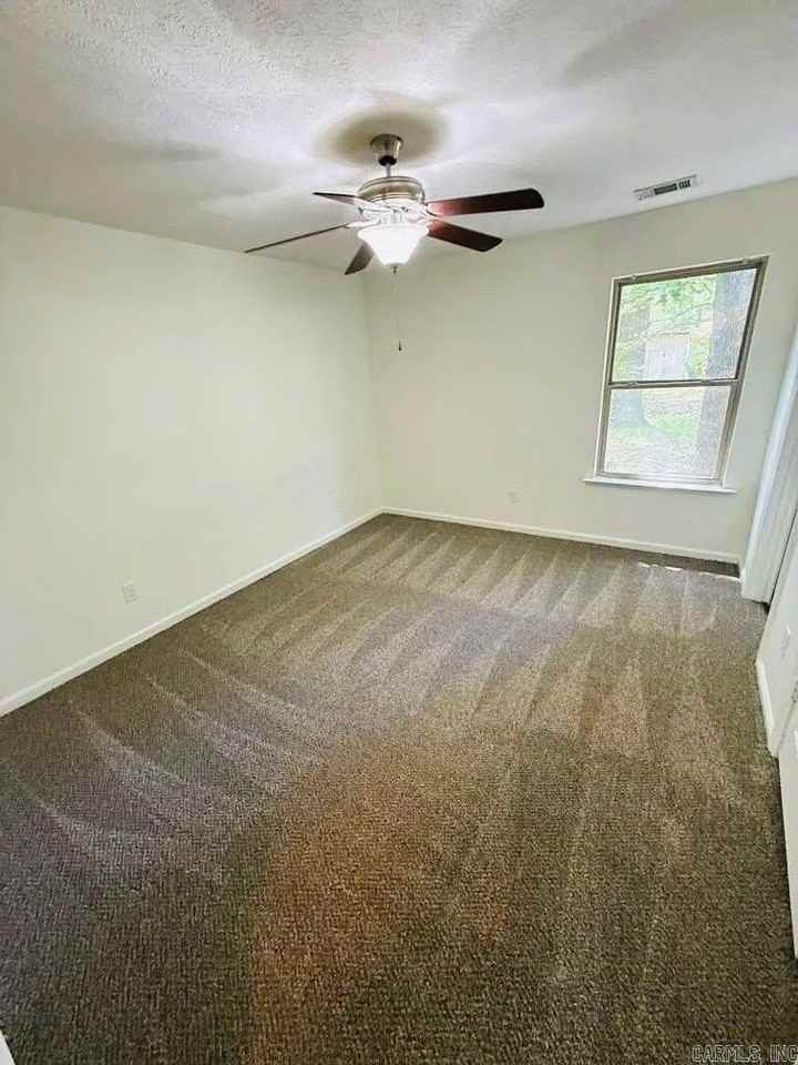 120 Suda St - Photo 3 of 5