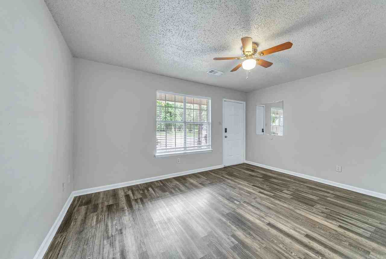 703B N Jackson St - Photo 6 of 23