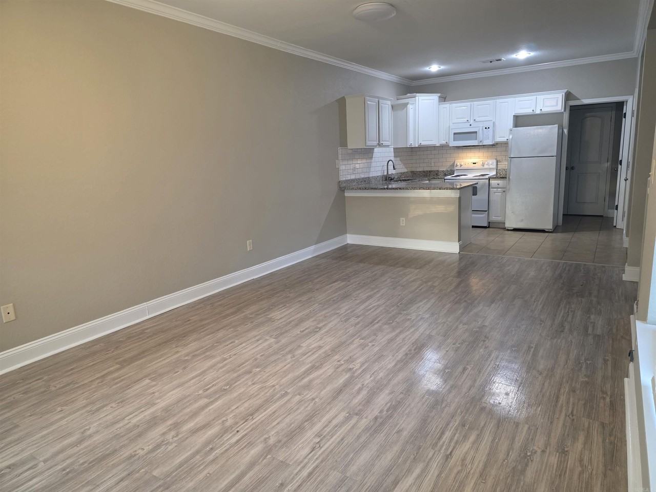 1224 Sadie Dr #2 - Photo 6 of 26